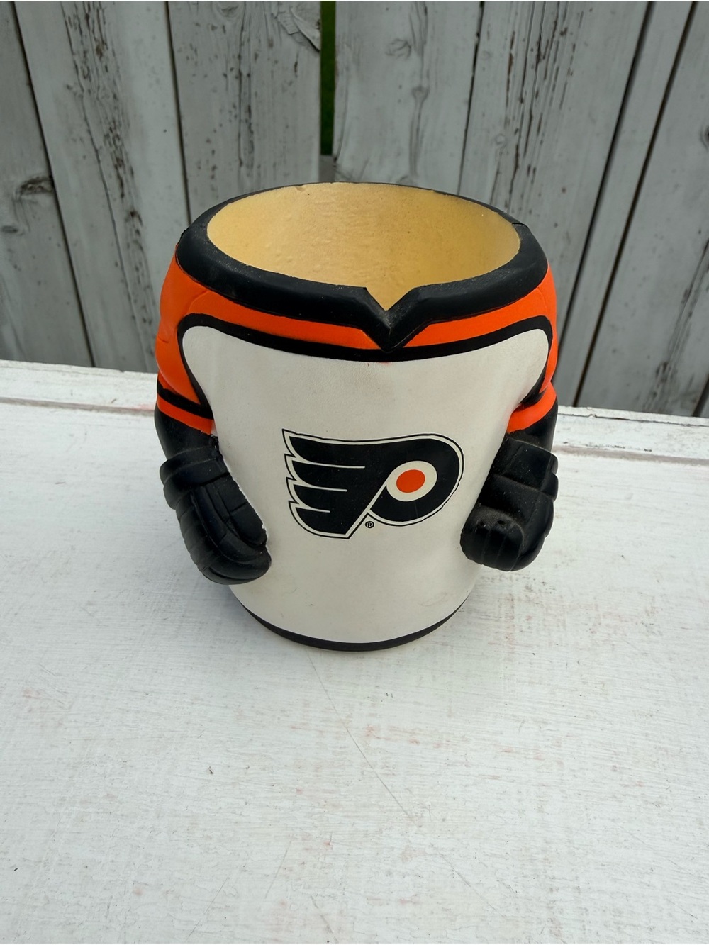 🌻 3/$12 Vintage Y2K Philadelphia Flyers Koozie